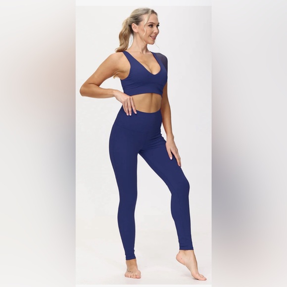 SCOOP YOGA SPORTS BRA - Picture 2 of 3